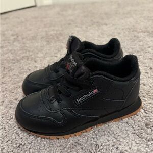 Reebok Kids Black and Brown Sneakers Size 10c